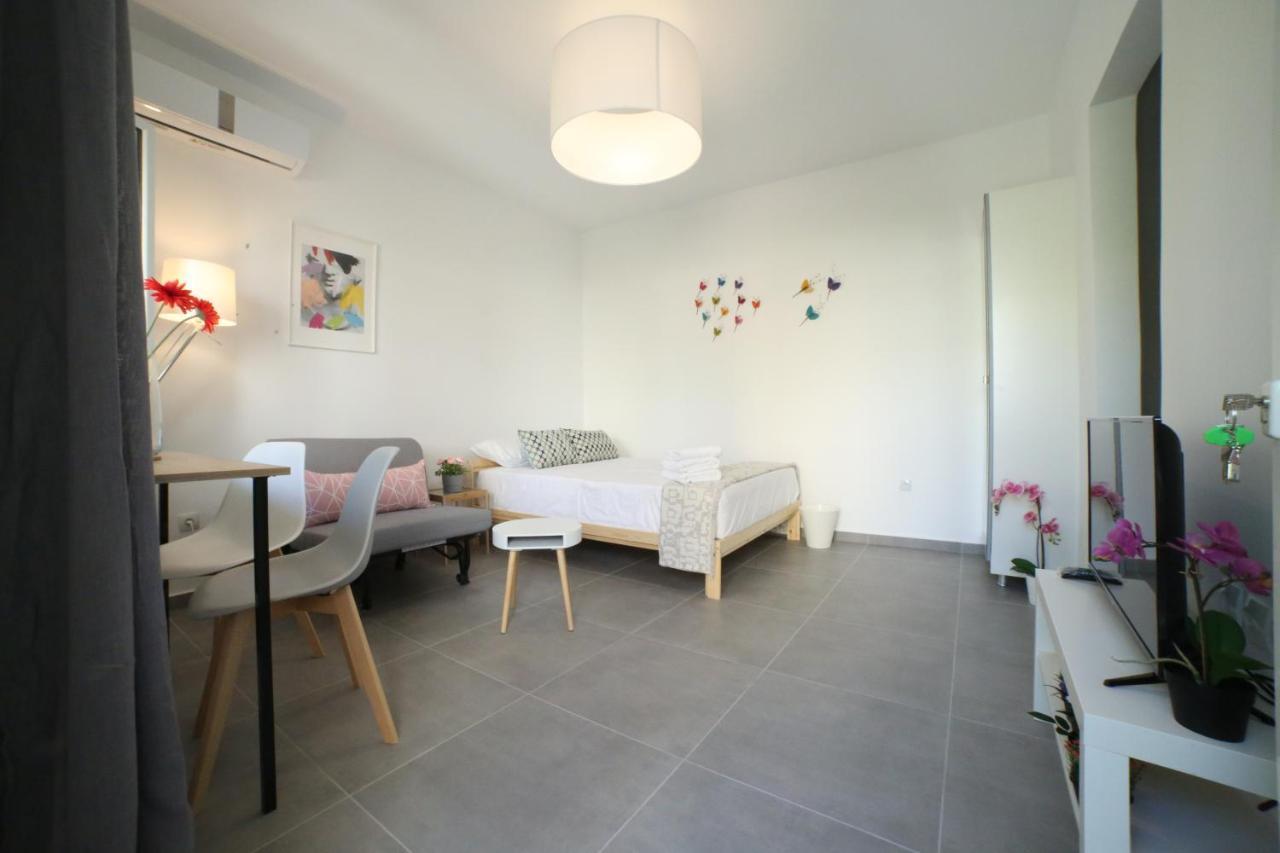 Cozy Studio 4U Gazi - Center เอเธนส์ ภายนอก รูปภาพ